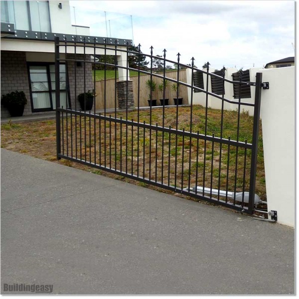 Lifting Hinge For Uphill Driveways. Gate Lifts Up as It Goes Over