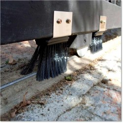 Sliding Gate Brush To Clean The Tracks From Dust Stones And Debris.