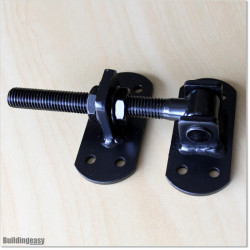 Little gap between the gate and post is possible with this hinge. Distance between post and frame of the gate is 5 to 100mm