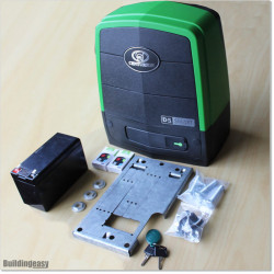 D5-Evo SMART is a domestic operator designed to open and close sliding gates weighing up to 500kg