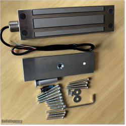 Heavy duty (500Kg) and IP67 waterproof electromagnetic lock can be used with 12V DC or 24V DC power supply
